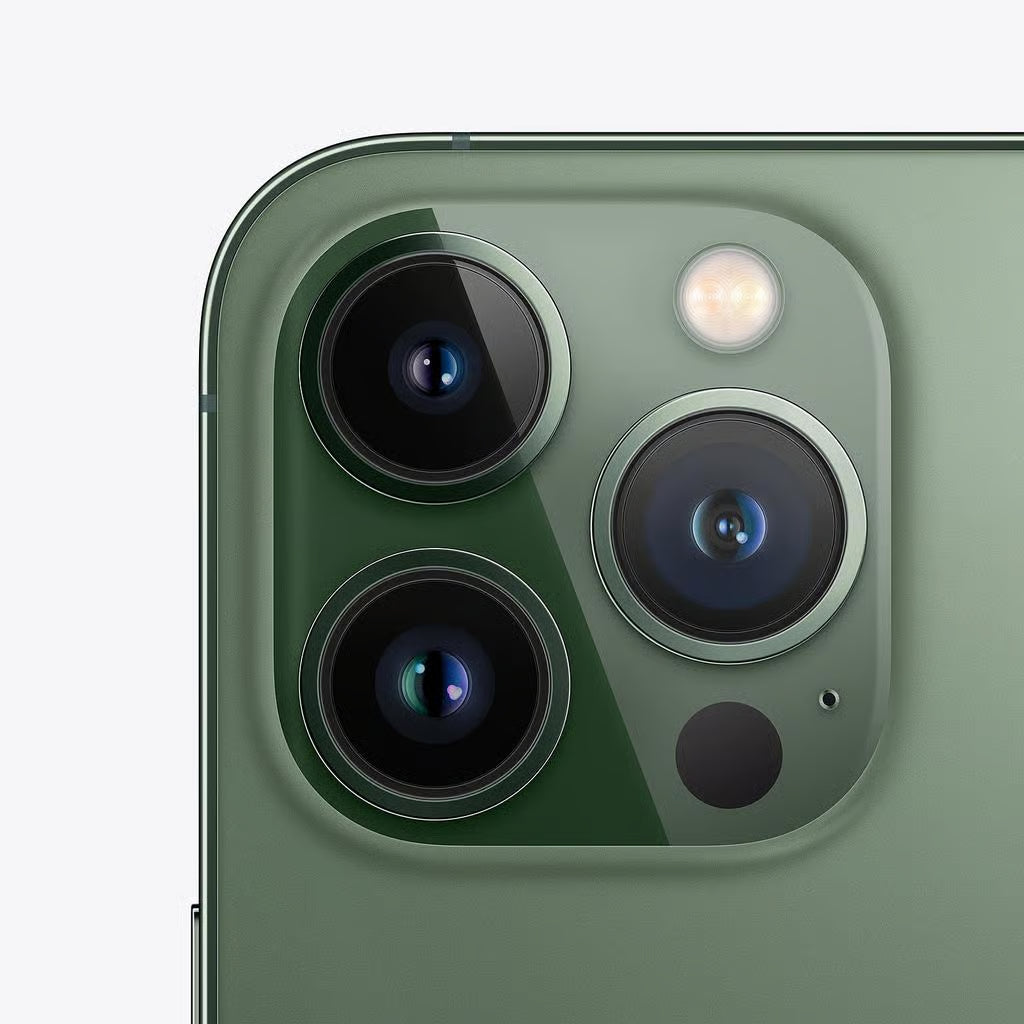 iphone 13 pro alpine green camera